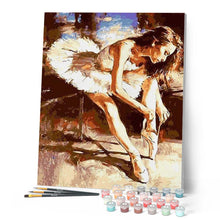 Laden Sie das Bild in den Galerie-Viewer, Malen nach Zahlen für Erwachsene | Eine Ballerina bereitet sich vor | Figured'Art