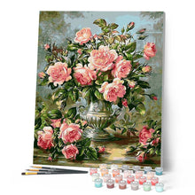 Laden Sie das Bild in den Galerie-Viewer, Blumen in einer Zinnvase