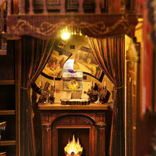 Laden Sie das Bild in den Galerie-Viewer, Book Nook - Bibliothek der alten Reime