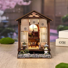 Laden Sie das Bild in den Galerie-Viewer, Book Nook - Harmonie-Garten