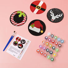 Laden Sie das Bild in den Galerie-Viewer, Malen nach Zahlen 10 cm Untersetzer (4 Stück) - Kreatives Weihnachtsgeschenk
