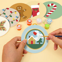 Laden Sie das Bild in den Galerie-Viewer, Malen nach Zahlen 10cm Untersetzer (6 Stück) - Weihnachtszauber