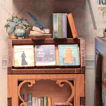 Laden Sie das Bild in den Galerie-Viewer, Book Nook - Literaturbuchhandlung