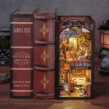 Laden Sie das Bild in den Galerie-Viewer, Book Nook - Zugmysterium