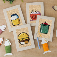 Laden Sie das Bild in den Galerie-Viewer, Punch Needle Set (4 Stück) mit Rahmen - Snackzeit 1