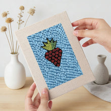 Laden Sie das Bild in den Galerie-Viewer, Punch Needle Set (4 Stück) mit Rahmen - Snackzeit 2