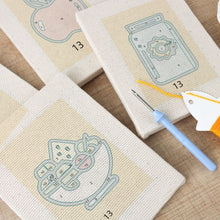 Laden Sie das Bild in den Galerie-Viewer, Punch Needle Set (4 Stück) mit Rahmen - Mittagspause
