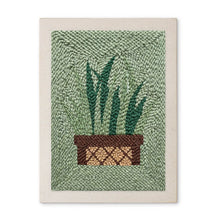 Laden Sie das Bild in den Galerie-Viewer, Punch Needle mit Rahmen - Sansevieria Figured'Art