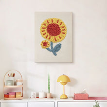 Laden Sie das Bild in den Galerie-Viewer, Punch Needle mit Rahmen - Sonnenblume