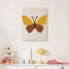 Laden Sie das Bild in den Galerie-Viewer, Punch Needle mit Rahmen - Goldener Schmetterling