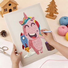 Laden Sie das Bild in den Galerie-Viewer, Punch Needle mit Rahmen - Einhorn Abenteuer