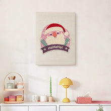 Laden Sie das Bild in den Galerie-Viewer, Punch Needle mit Rahmen - Lachen vom Weihnachtsmann