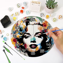 Laden Sie das Bild in den Galerie-Viewer, Malen nach Zahlen Uhr - Marilyn-Porträt