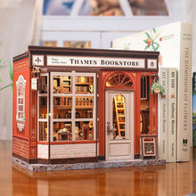 Laden Sie das Bild in den Galerie-Viewer, Miniaturhaus - Themse Buchhandlung