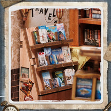 Laden Sie das Bild in den Galerie-Viewer, Book Nook - Buchhandlung Reiseerinnerungen
