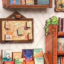 Laden Sie das Bild in den Galerie-Viewer, Miniaturhaus - Jack's Buchhandlung