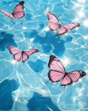 Laden Sie das Bild in den Galerie-Viewer, Diamond Painting - Rosa Schmetterlinge auf dem Wasser