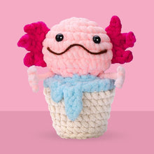 Laden Sie das Bild in den Galerie-Viewer, Amigurumi Häkelset - Axolotl in einer Tasse Figured'Art