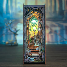 Laden Sie das Bild in den Galerie-Viewer, Book Nook - Das Tor zum Wunderland