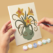 Laden Sie das Bild in den Galerie-Viewer, Mini Malen nach Zahlen 15x20 cm (6 Stück) - Blumenvasen