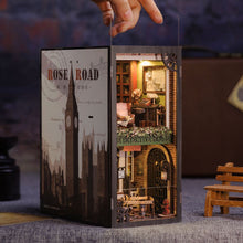 Laden Sie das Bild in den Galerie-Viewer, Book Nook - Rose Detektei