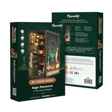 Laden Sie das Bild in den Galerie-Viewer, Book Nook - Magischer Apotheker