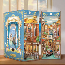 Laden Sie das Bild in den Galerie-Viewer, Book Nook - Venezianische Träume Figured'Art
