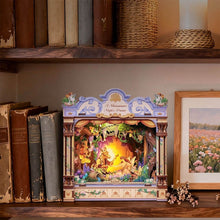 Laden Sie das Bild in den Galerie-Viewer, Book Nook - Ein Sommernachtstraum 1