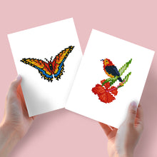 Laden Sie das Bild in den Galerie-Viewer, Mini Diamond Painting 15x20 cm (2 Stück) - Schmetterling und Vogel