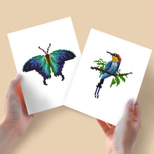 Laden Sie das Bild in den Galerie-Viewer, Mini Diamond Painting 15x20 cm (2 Stück) - Schmetterling und Vogel Design