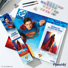 Laden Sie das Bild in den Galerie-Viewer, Superman im Aufstieg - Plakat