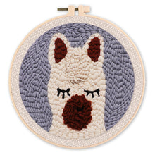 Laden Sie das Bild in den Galerie-Viewer, Punch Needle set Kleines Lama