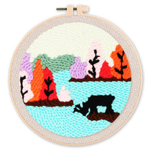 Laden Sie das Bild in den Galerie-Viewer, Punch Needle set Rentier am See
