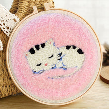 Laden Sie das Bild in den Galerie-Viewer, Punch Needle set Schläfriges Kätzchen