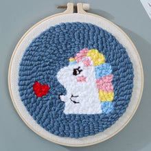 Laden Sie das Bild in den Galerie-Viewer, Punch Needle set Liebliches Einhorn