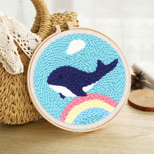 Laden Sie das Bild in den Galerie-Viewer, Punch Needle Der Blauwal