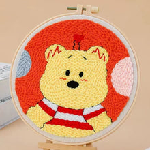 Laden Sie das Bild in den Galerie-Viewer, Punch Needle set Niedlicher kleiner Bär