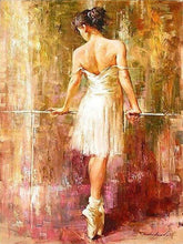 Laden Sie das Bild in den Galerie-Viewer, Malen nach Zahlen für Erwachsene | Ballerina am aufwärmen | Figured'Art